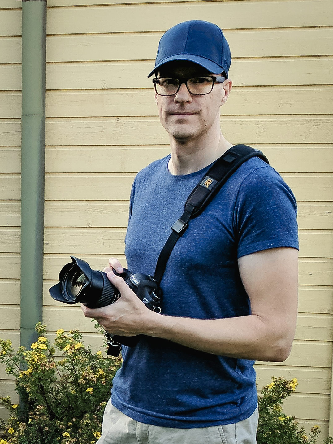 How I Carry My Camera Camera Straps Explained Jari Forstadius